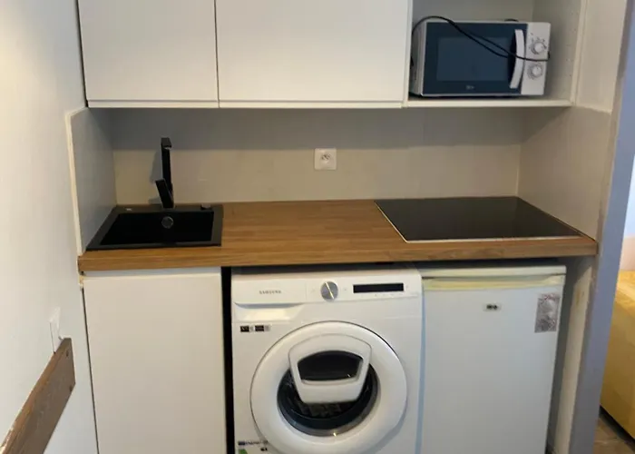Apparemment Proche De La Apartmán