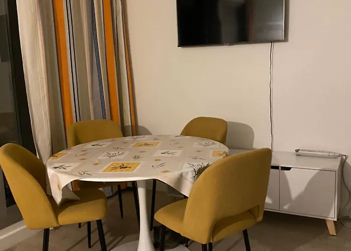 Apartman Apparemment Proche De La *