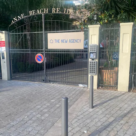 Apartamento Apparemment Proche De La *